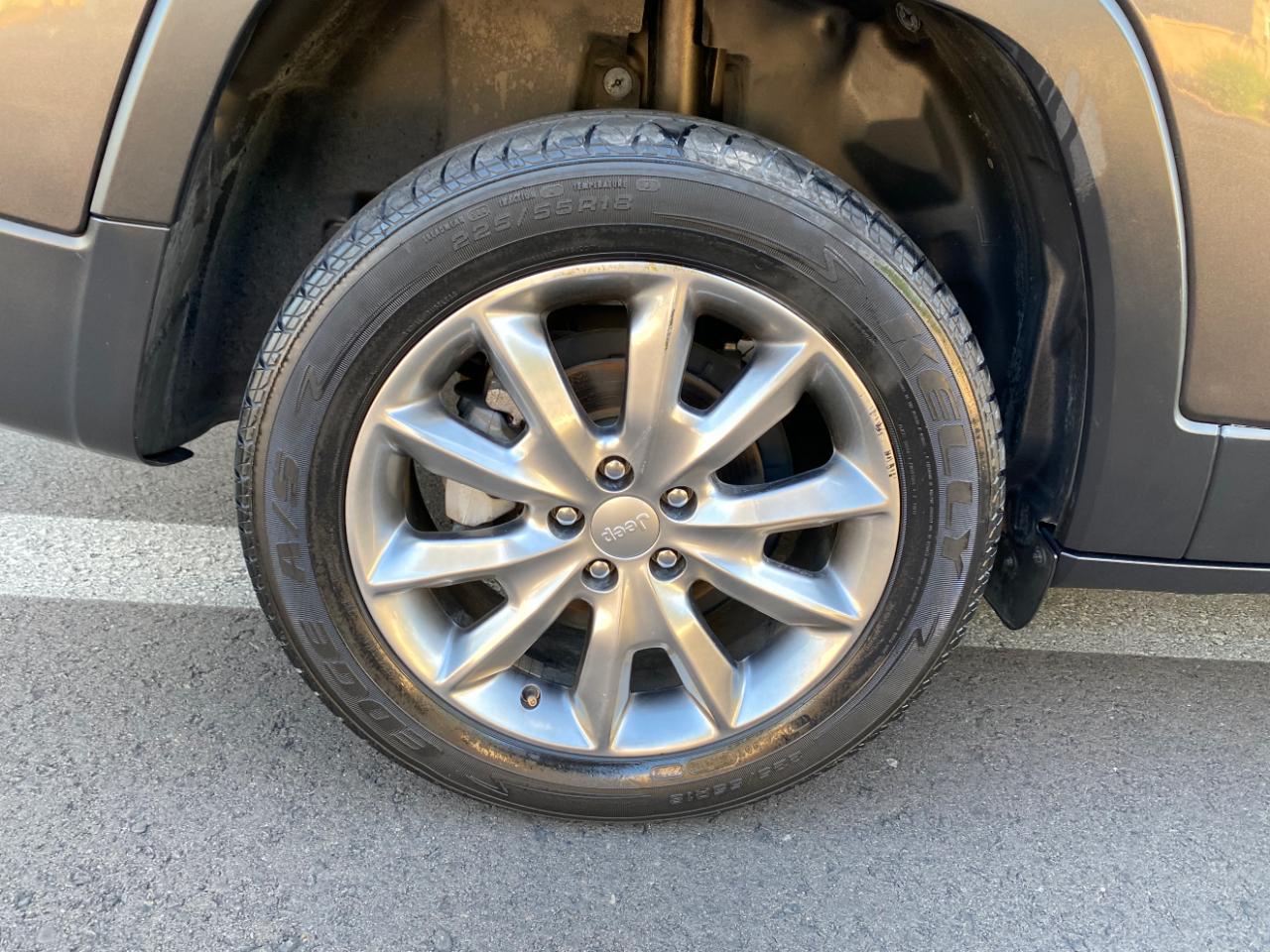 Jeep Cherokee Limited FWD 2018