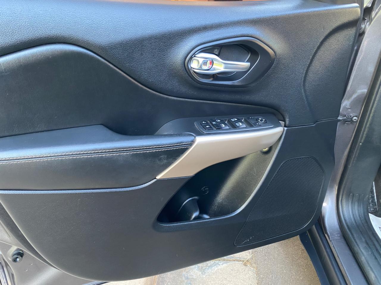 Jeep Cherokee Limited FWD 2018