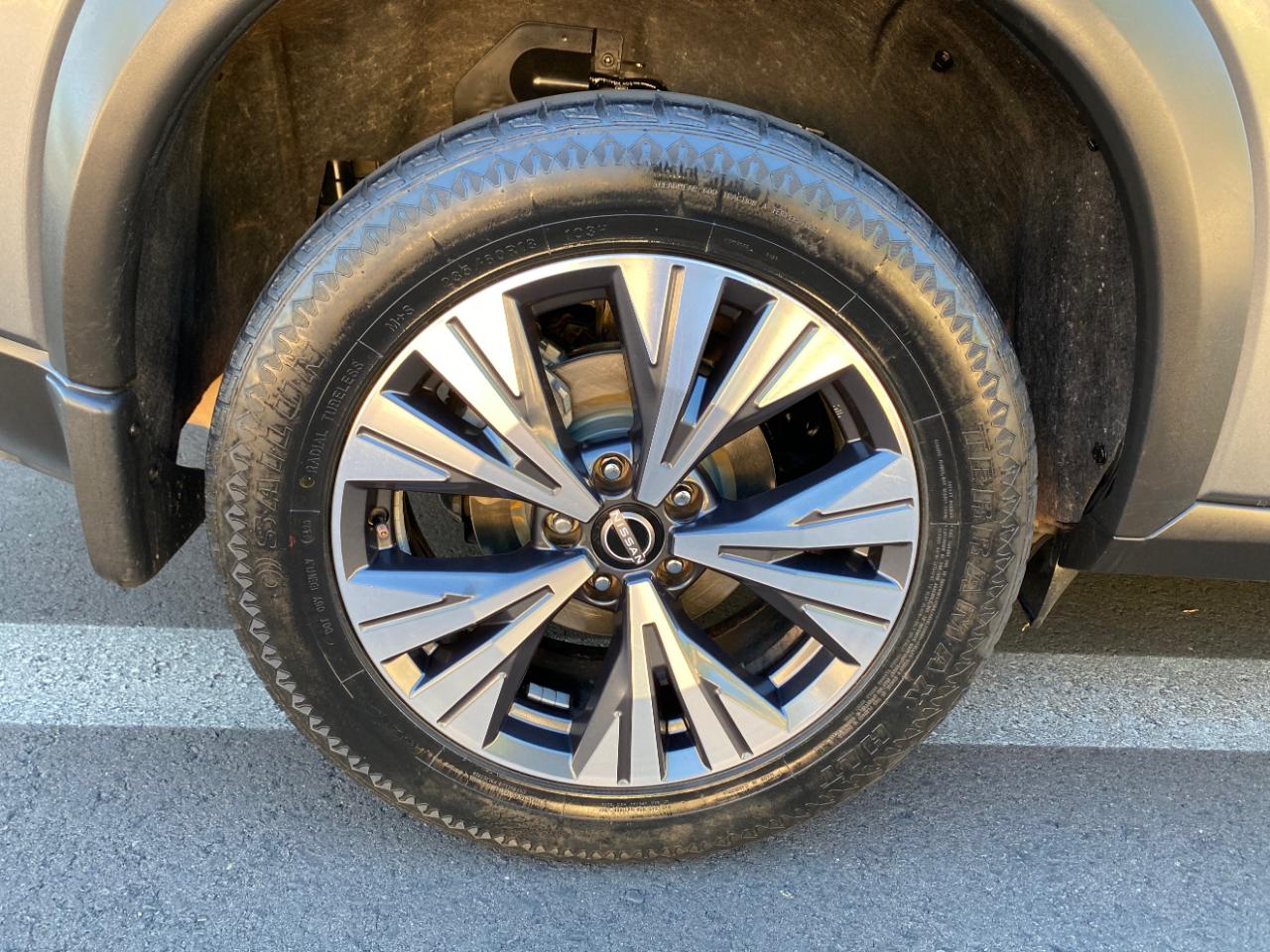 Nissan Rogue FWD SV *Ltd Avail* 2023
