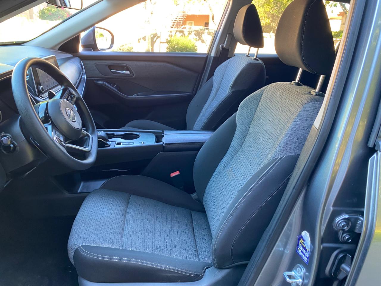 Nissan Rogue FWD SV *Ltd Avail* 2023