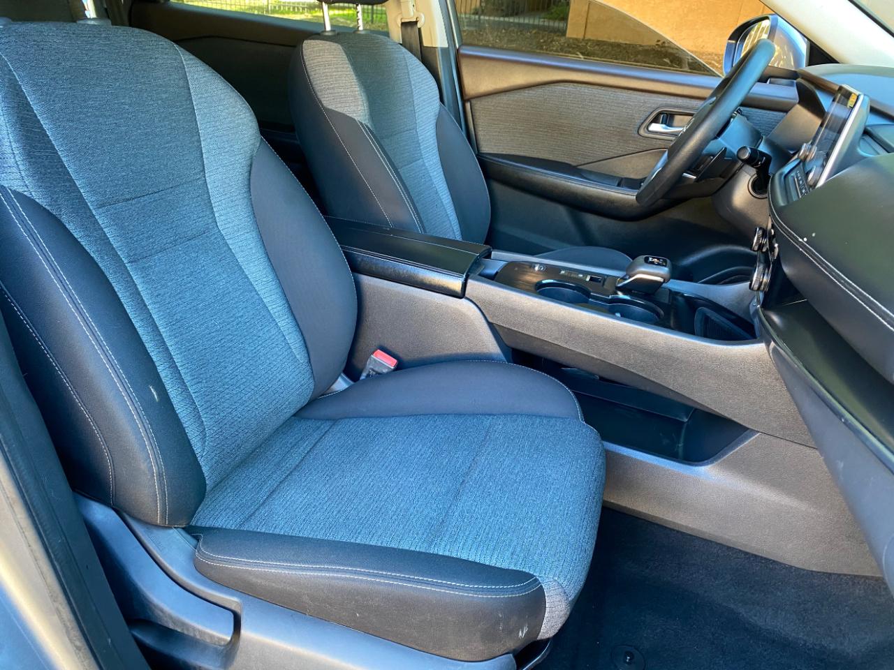 Nissan Rogue FWD SV *Ltd Avail* 2023