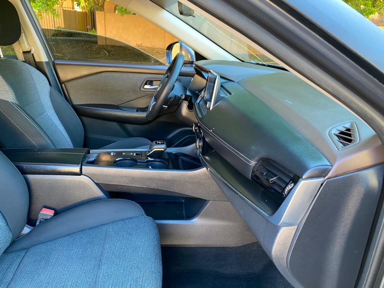 Nissan Rogue FWD SV *Ltd Avail* 2023