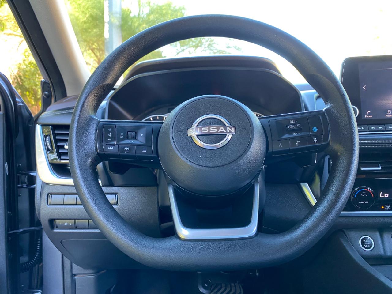 Nissan Rogue FWD SV *Ltd Avail* 2023