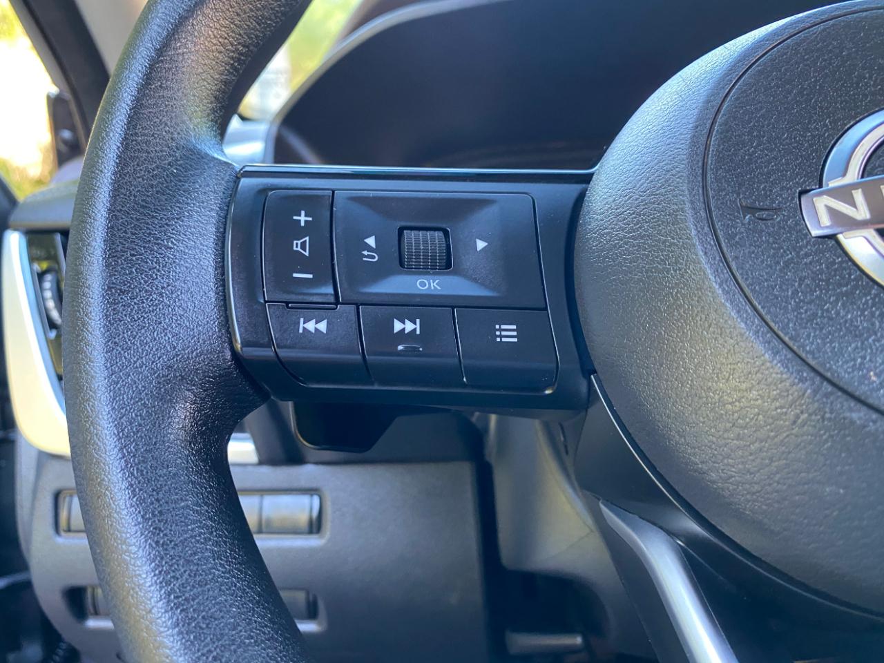 Nissan Rogue FWD SV *Ltd Avail* 2023