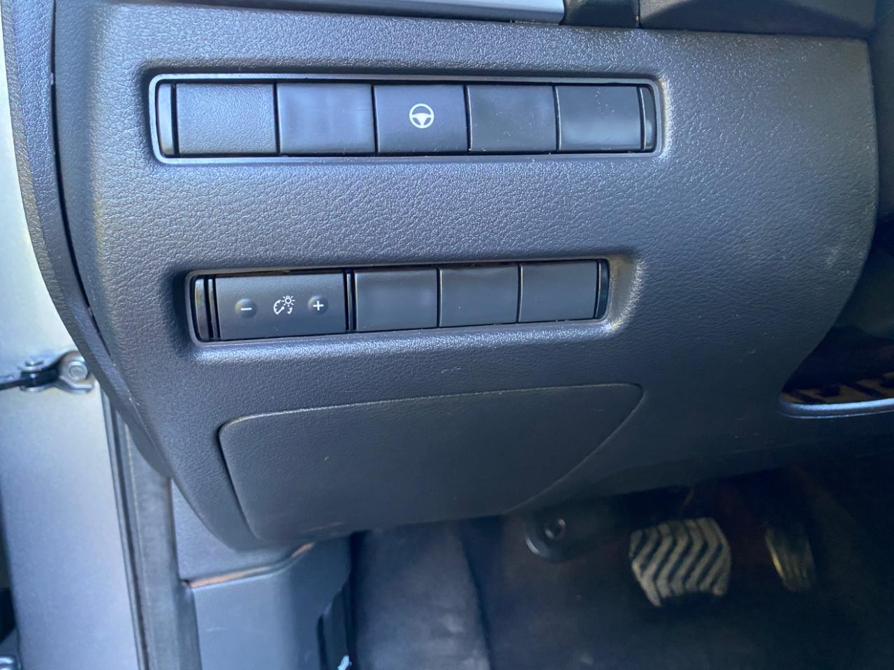 Nissan Rogue FWD SV *Ltd Avail* 2023