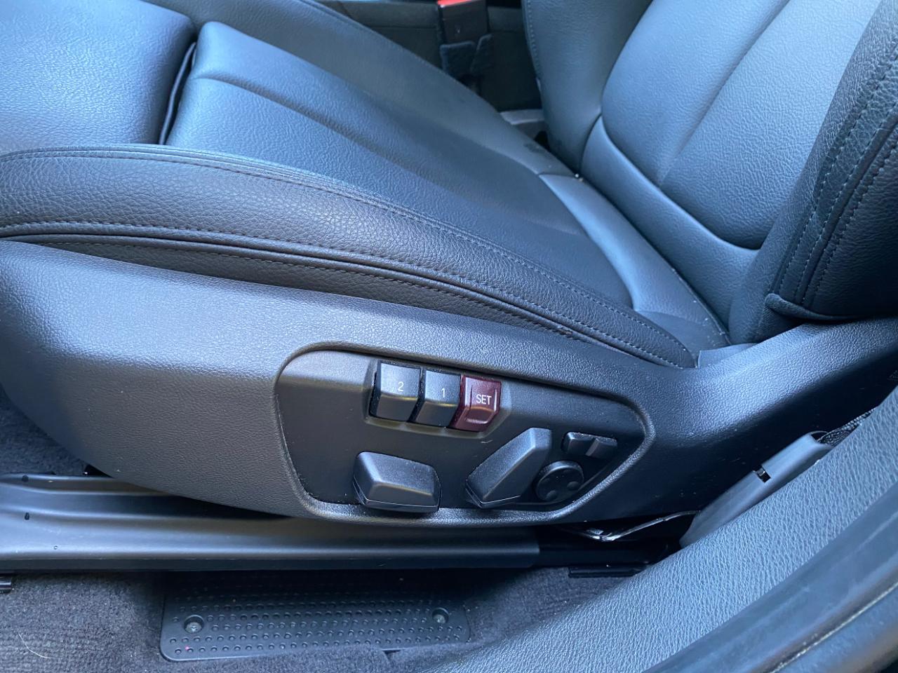 BMW X1 sDrive28i Sports Activity Vehicle 2021