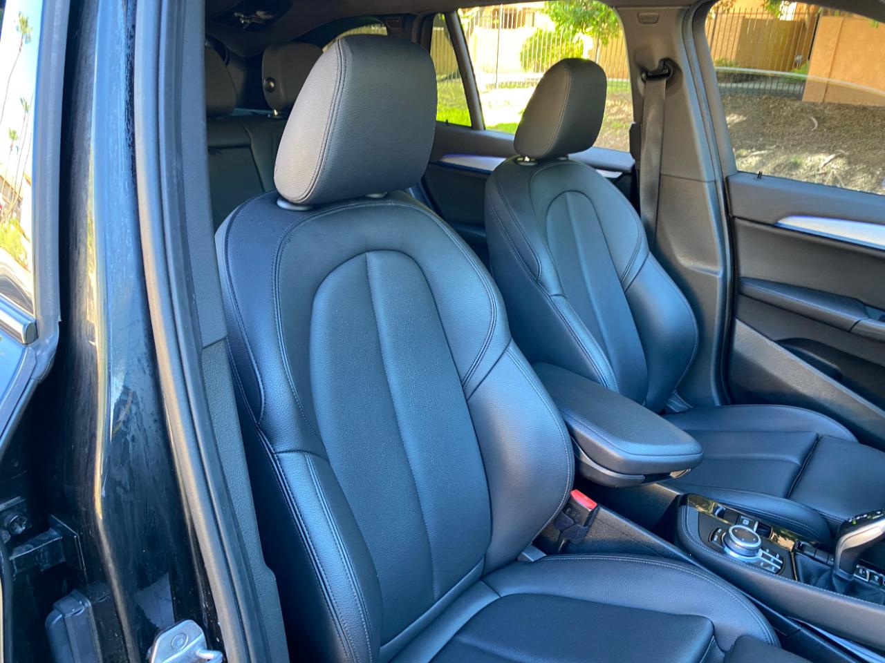 BMW X1 sDrive28i Sports Activity Vehicle 2021