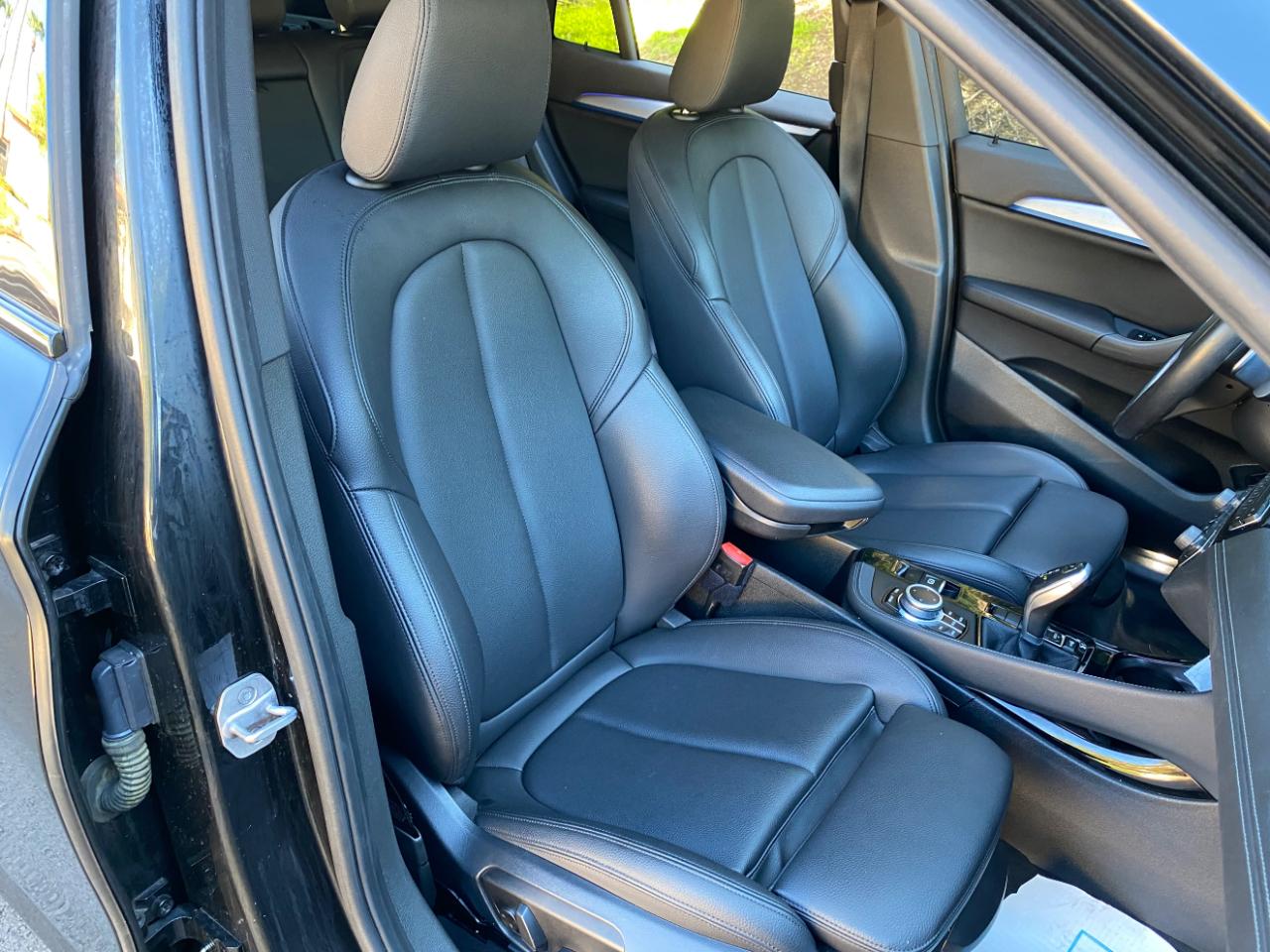 BMW X1 sDrive28i Sports Activity Vehicle 2021