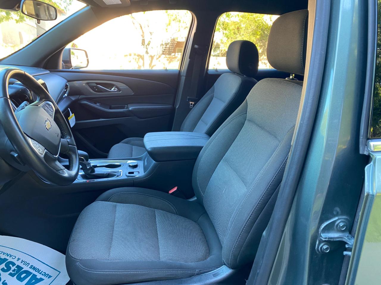 Chevrolet Traverse FWD 4dr LT Cloth w/1LT 2023