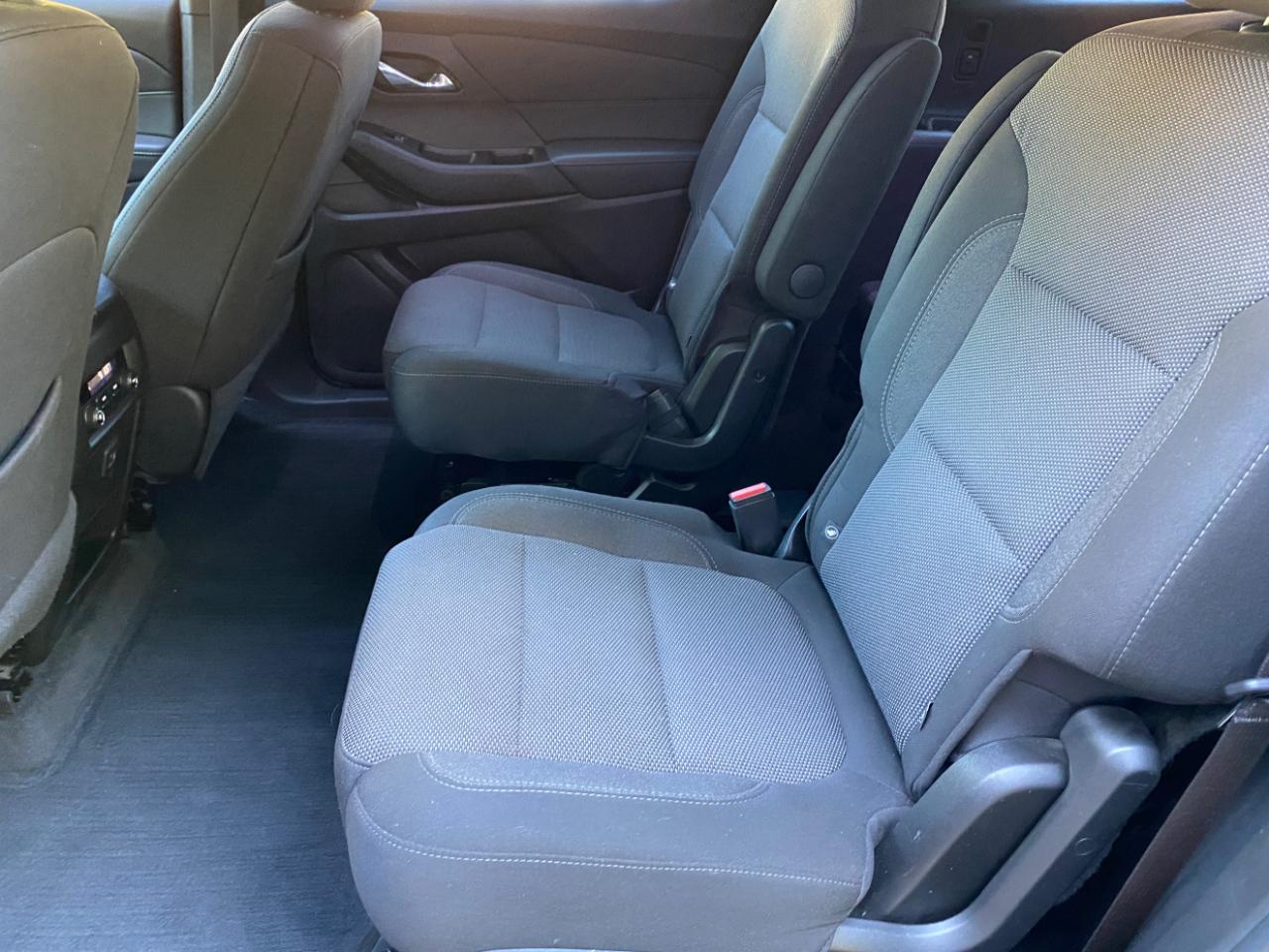 Chevrolet Traverse FWD 4dr LT Cloth w/1LT 2023