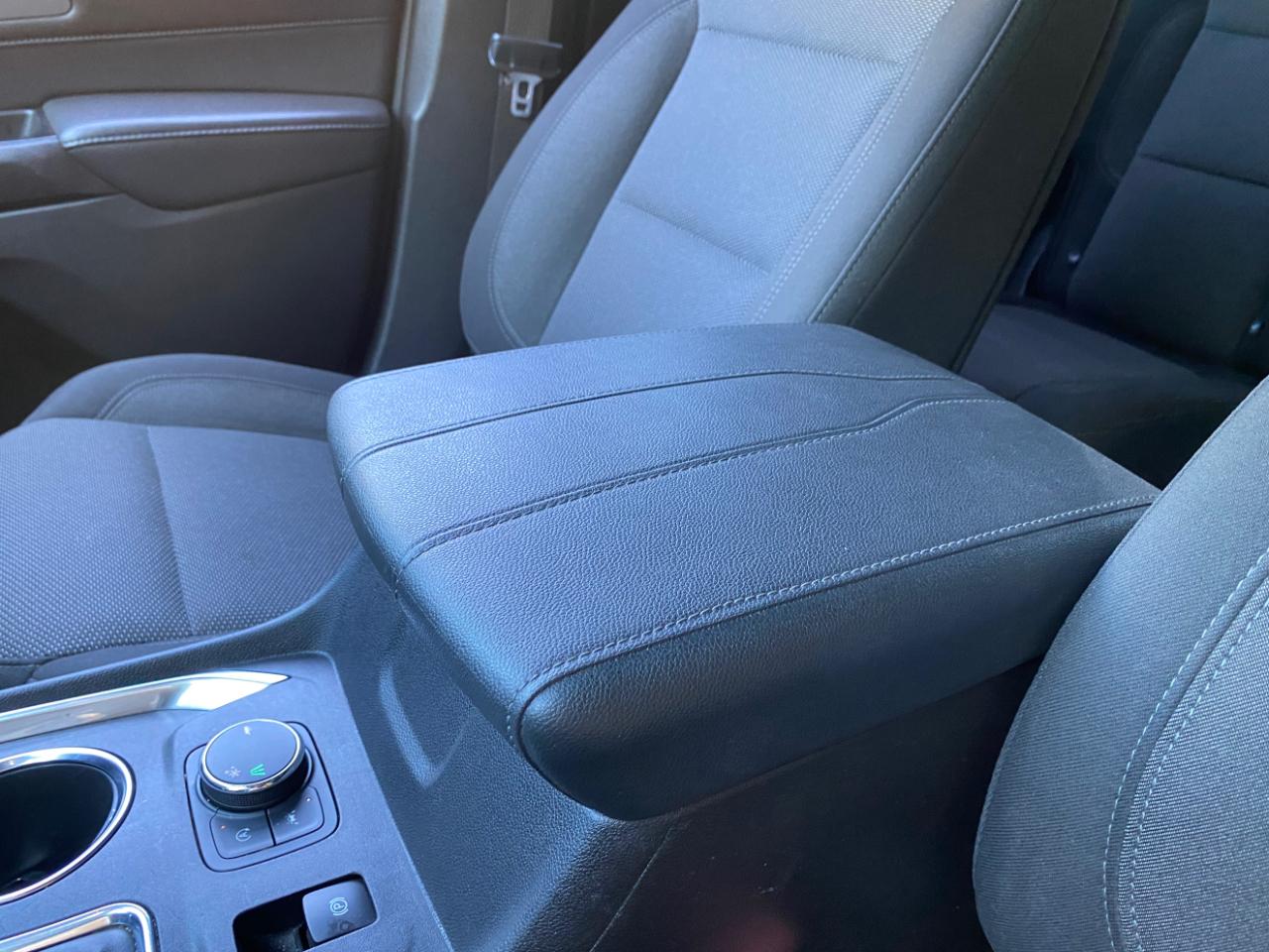 Chevrolet Traverse FWD 4dr LT Cloth w/1LT 2023