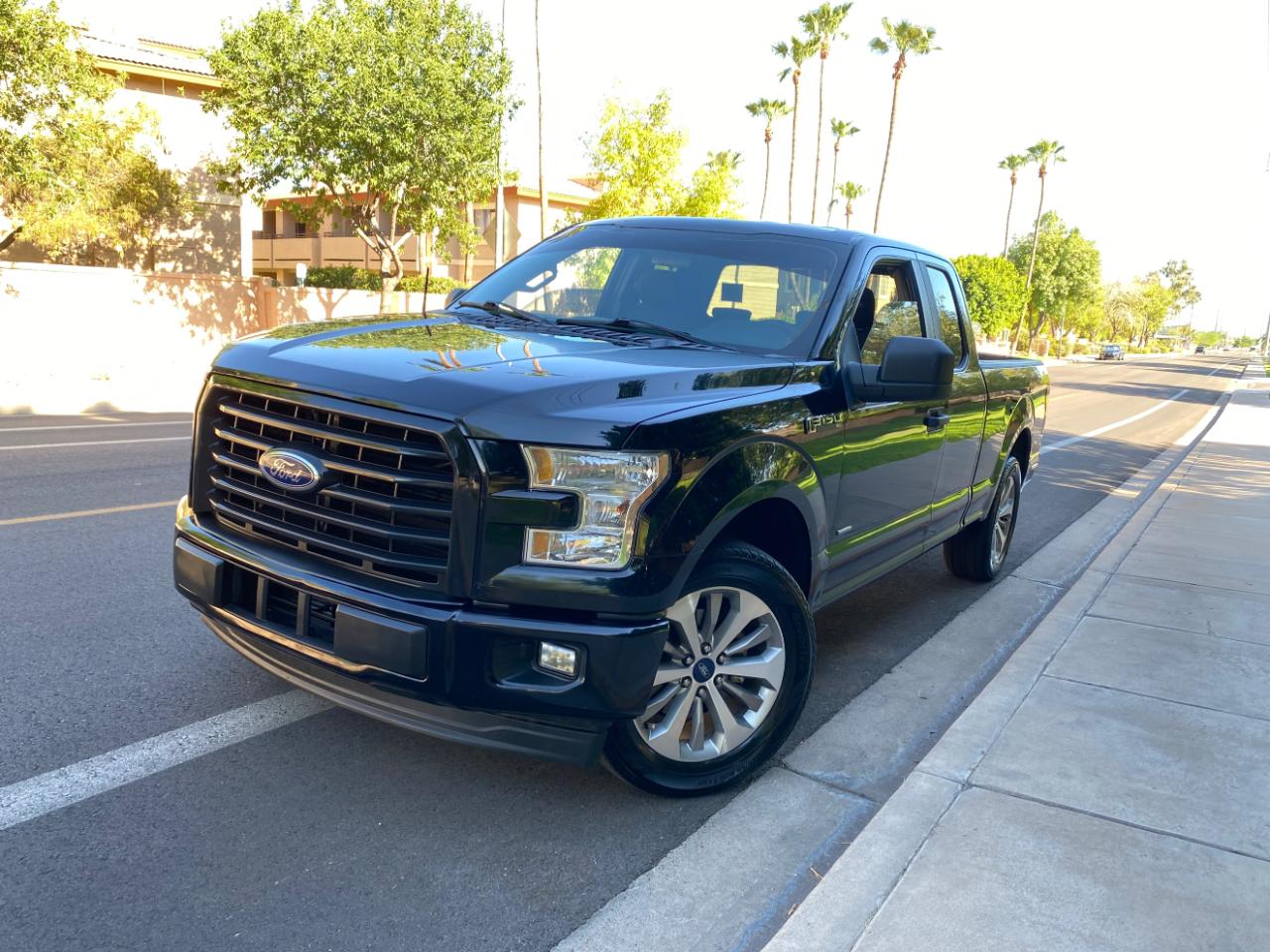 Ford F-150 XL 2WD SuperCab 8' Box 2017
