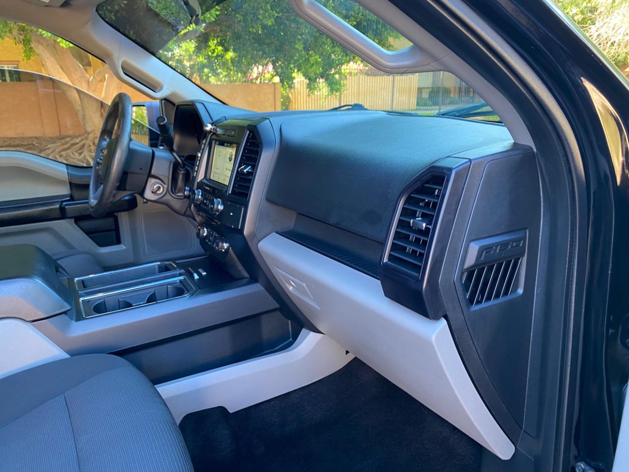 Ford F-150 XL 2WD SuperCab 8' Box 2017