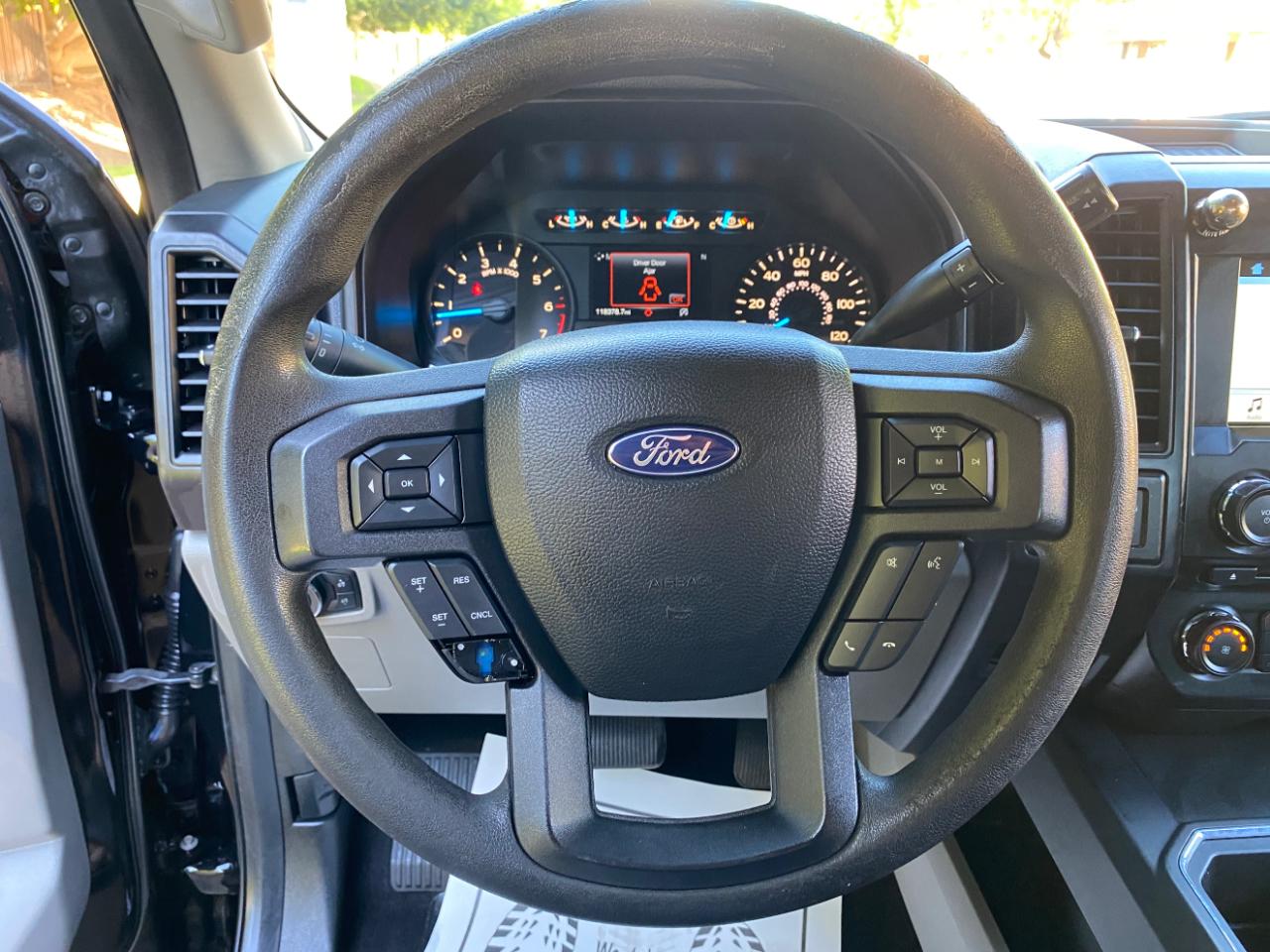 Ford F-150 XL 2WD SuperCab 8' Box 2017