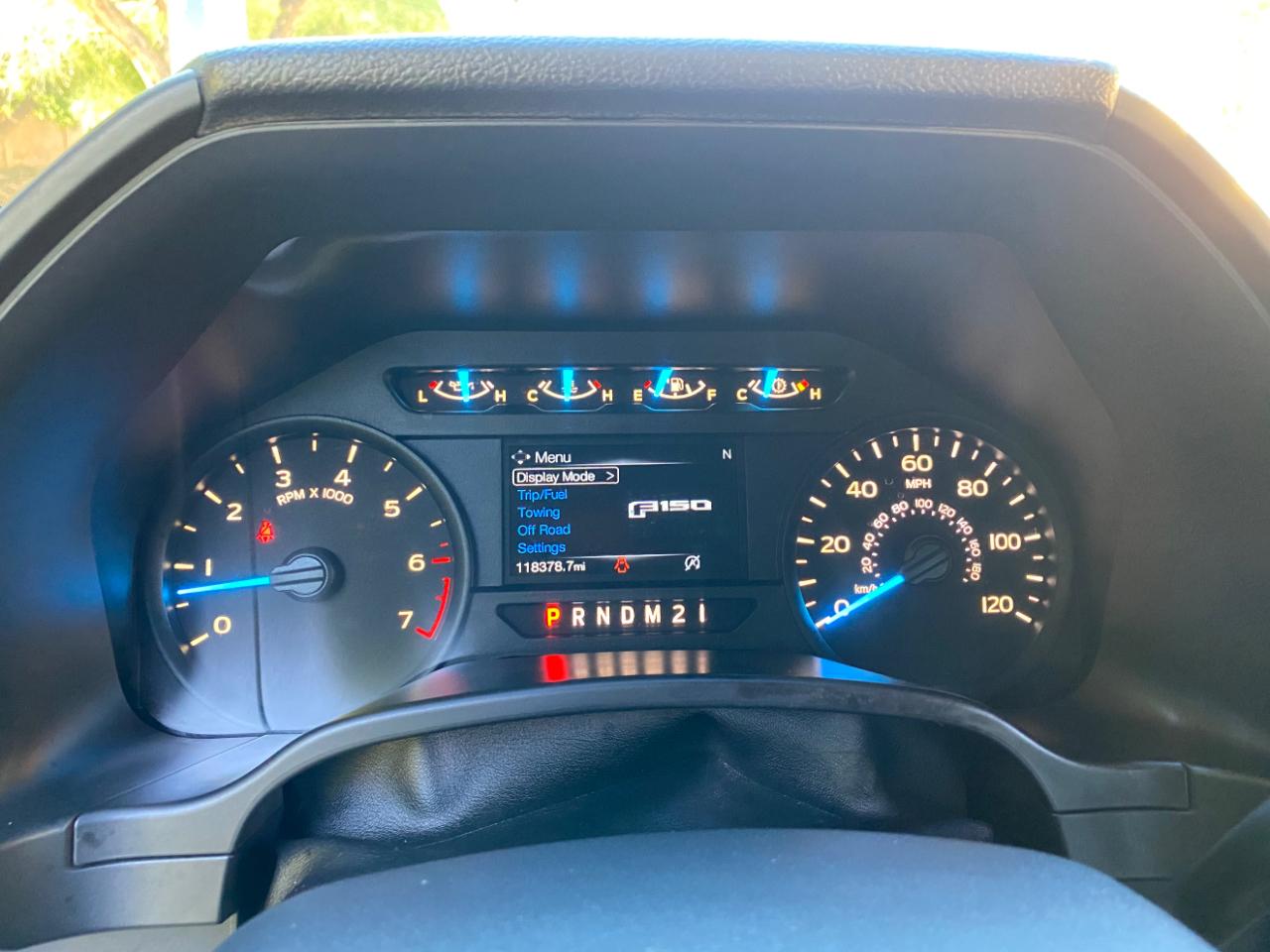 Ford F-150 XL 2WD SuperCab 8' Box 2017