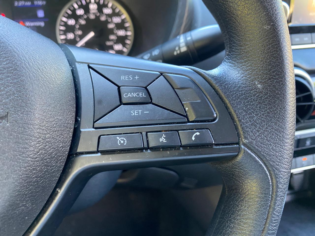 Nissan Sentra S CVT 2025