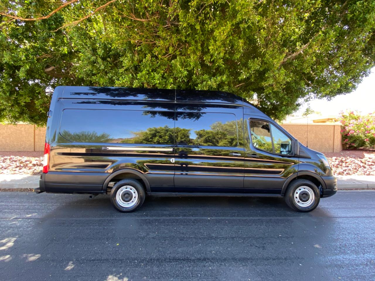Ford Transit Cargo Van T-250 148" EL Hi Rf 9070 GVWR RWD 2023