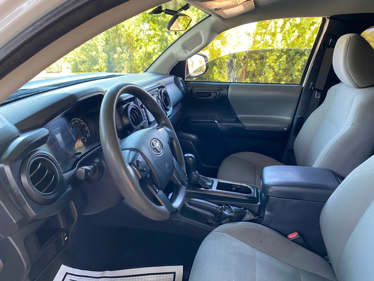 Toyota Tacoma SR Access Cab 6' Bed I4 4x2 AT (Natl) 2017