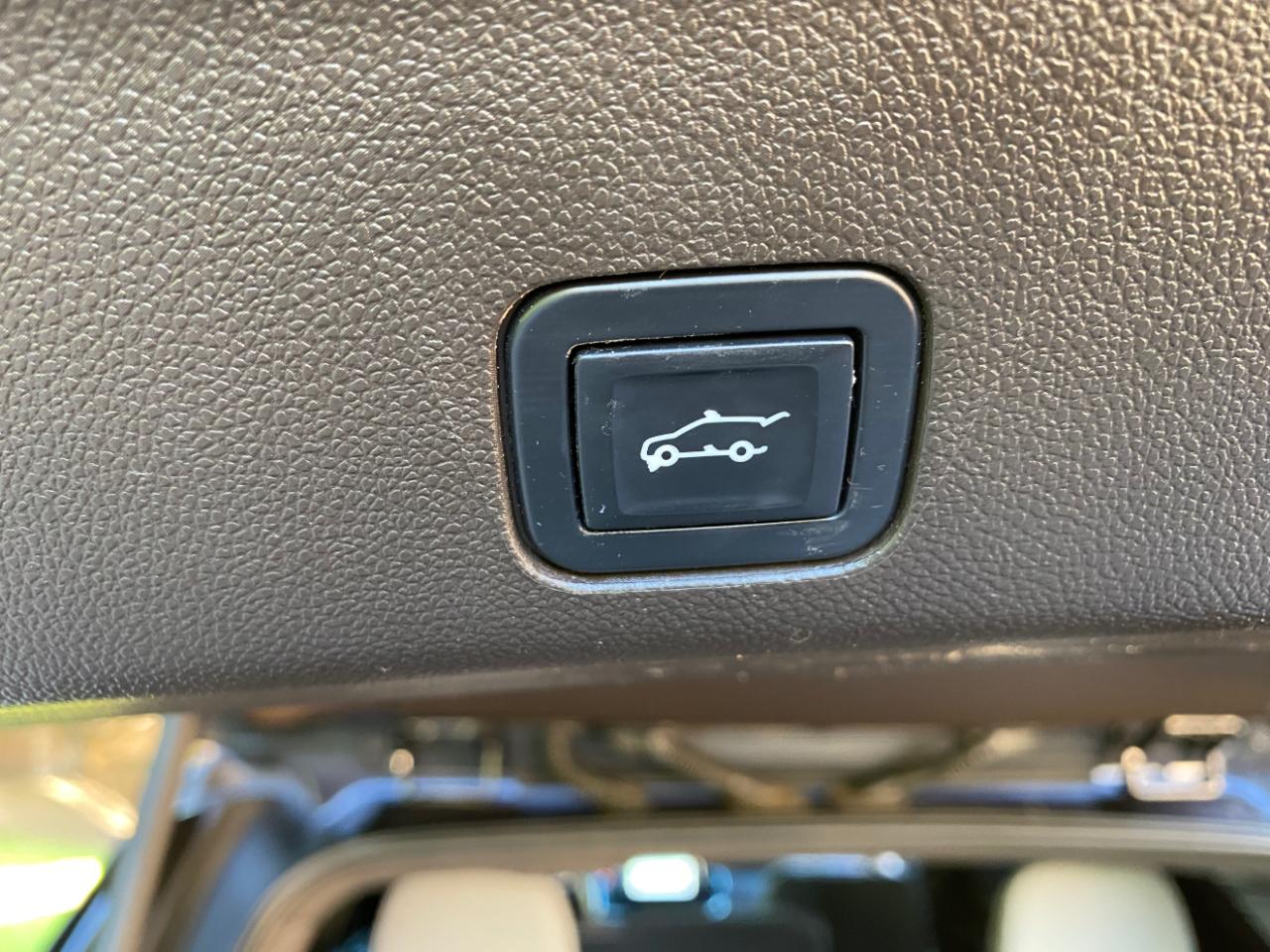 Chevrolet Tahoe 4WD 4dr LT 2023