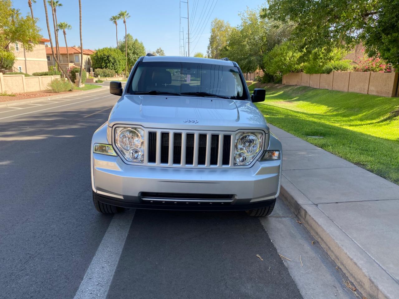 Jeep Liberty RWD 4dr Sport Latitude 2012