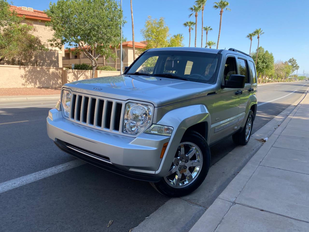 Jeep Liberty RWD 4dr Sport Latitude 2012