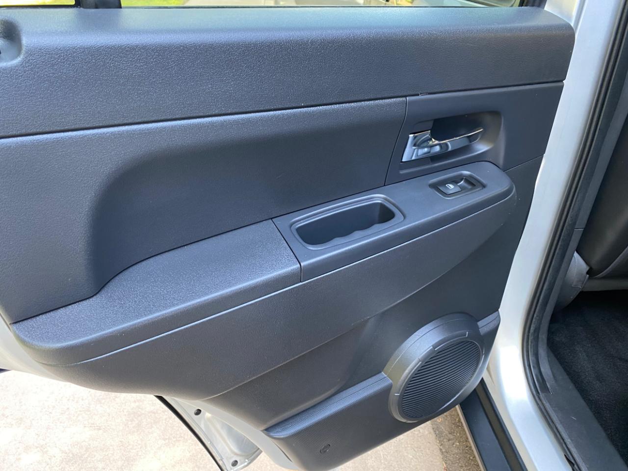 Jeep Liberty RWD 4dr Sport Latitude 2012