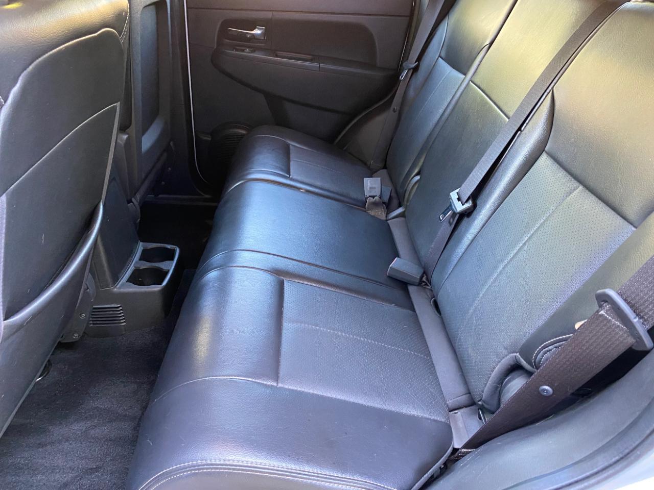 Jeep Liberty RWD 4dr Sport Latitude 2012