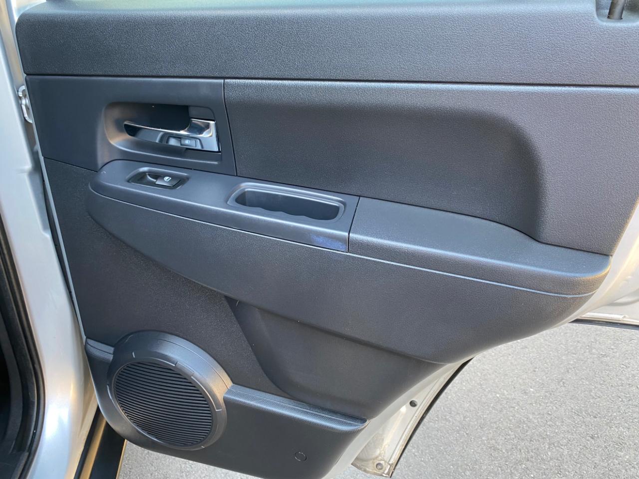 Jeep Liberty RWD 4dr Sport Latitude 2012