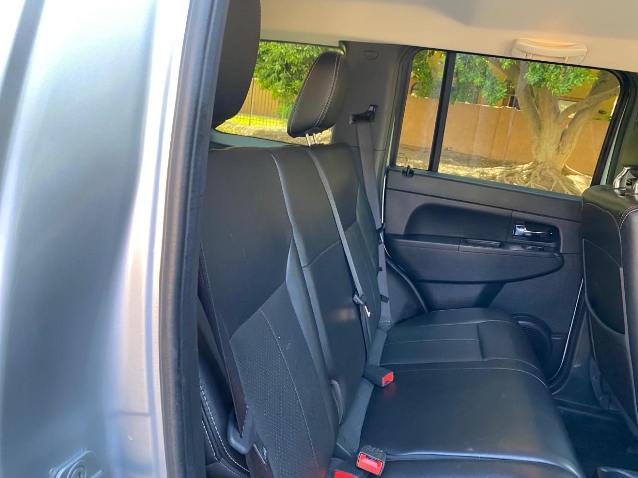 Jeep Liberty RWD 4dr Sport Latitude 2012