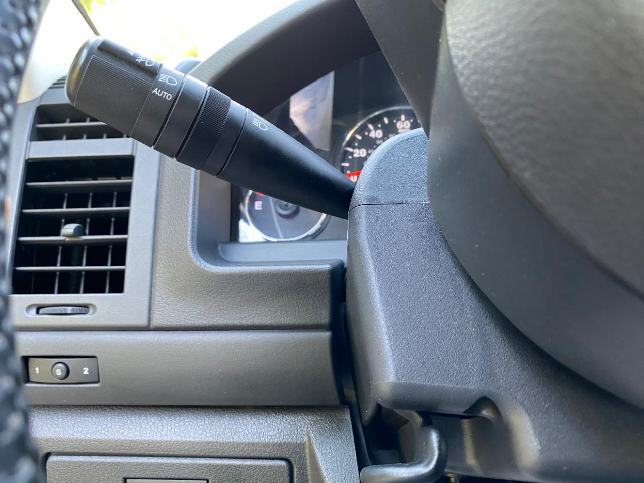 Jeep Liberty RWD 4dr Sport Latitude 2012