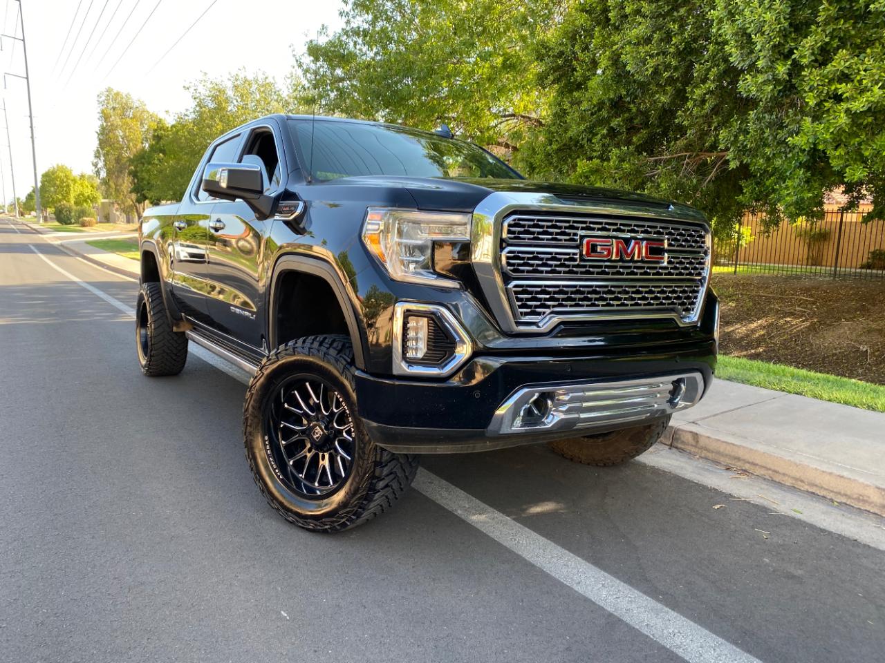 GMC Sierra 1500 4WD Crew Cab 147" Denali 2019