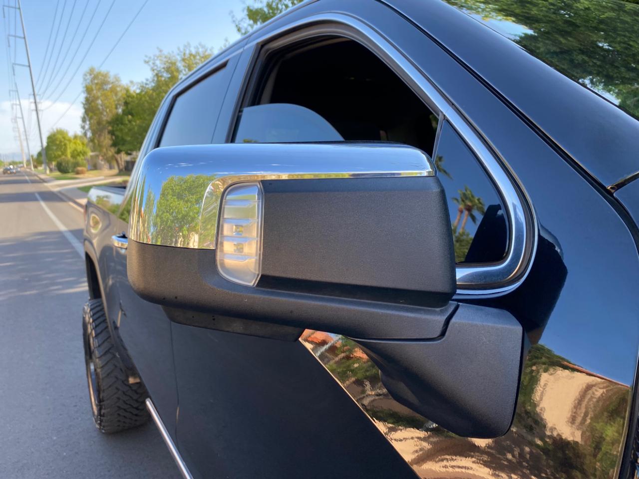 GMC Sierra 1500 4WD Crew Cab 147" Denali 2019