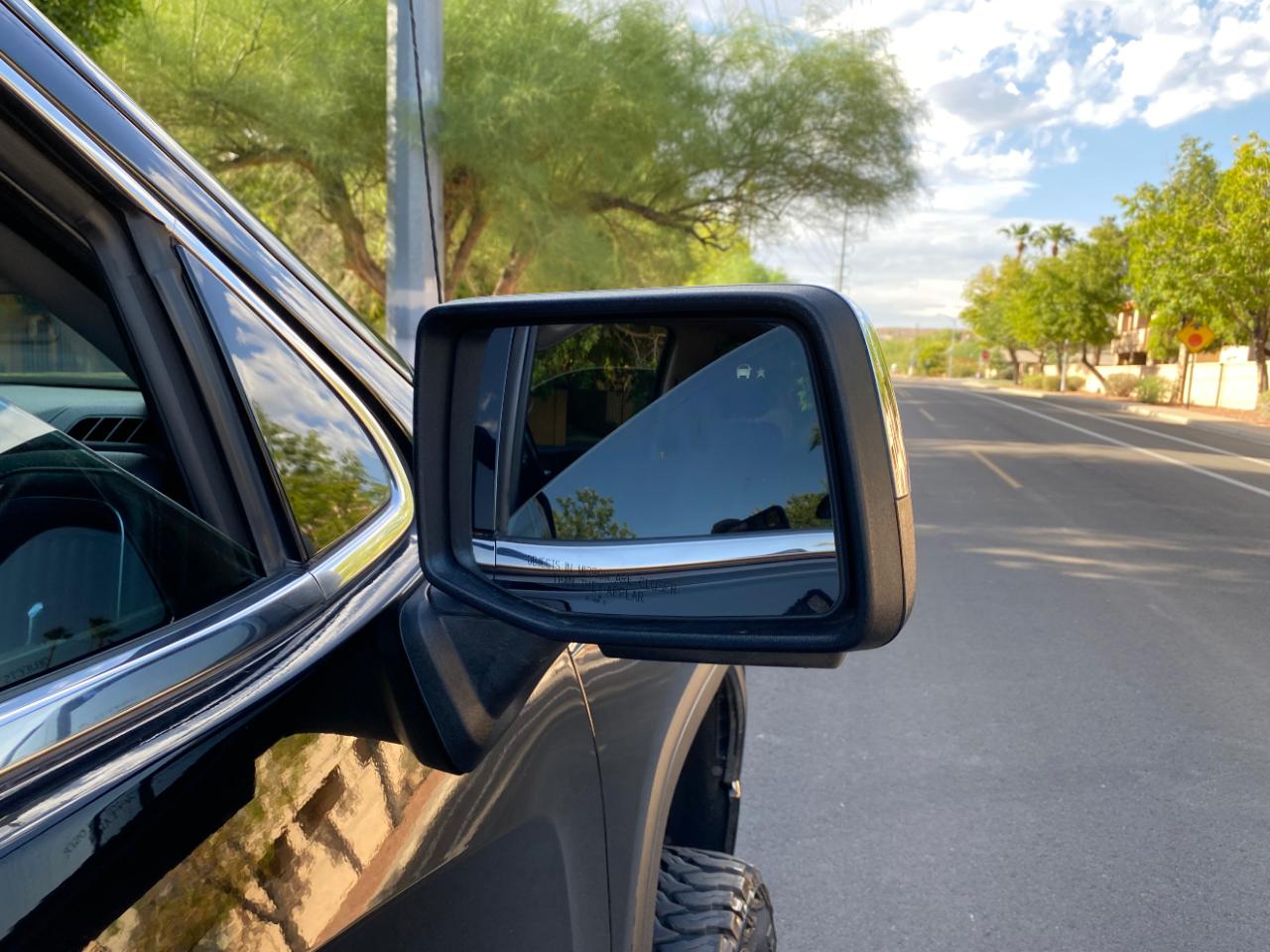 GMC Sierra 1500 4WD Crew Cab 147" Denali 2019