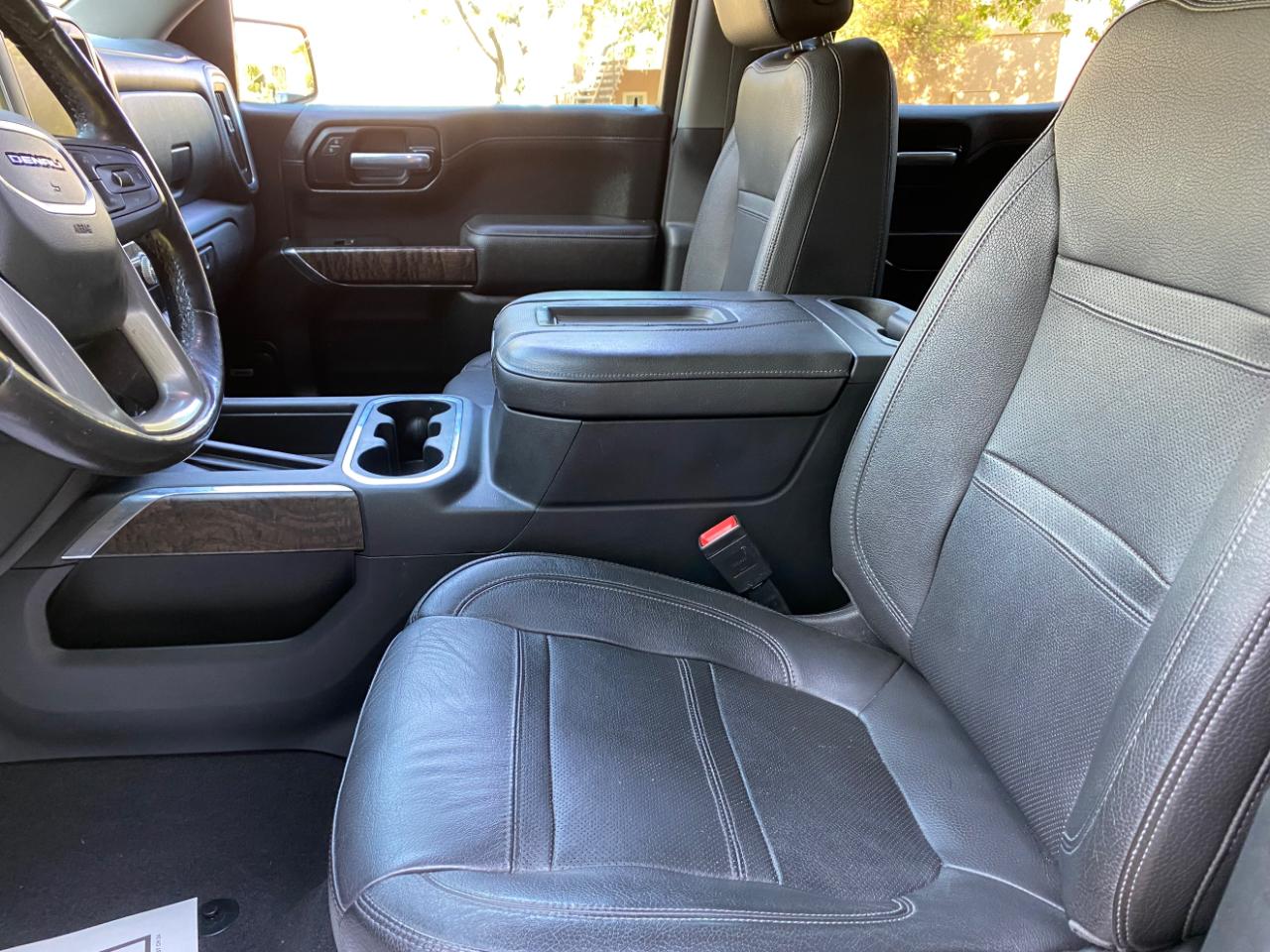 GMC Sierra 1500 4WD Crew Cab 147" Denali 2019