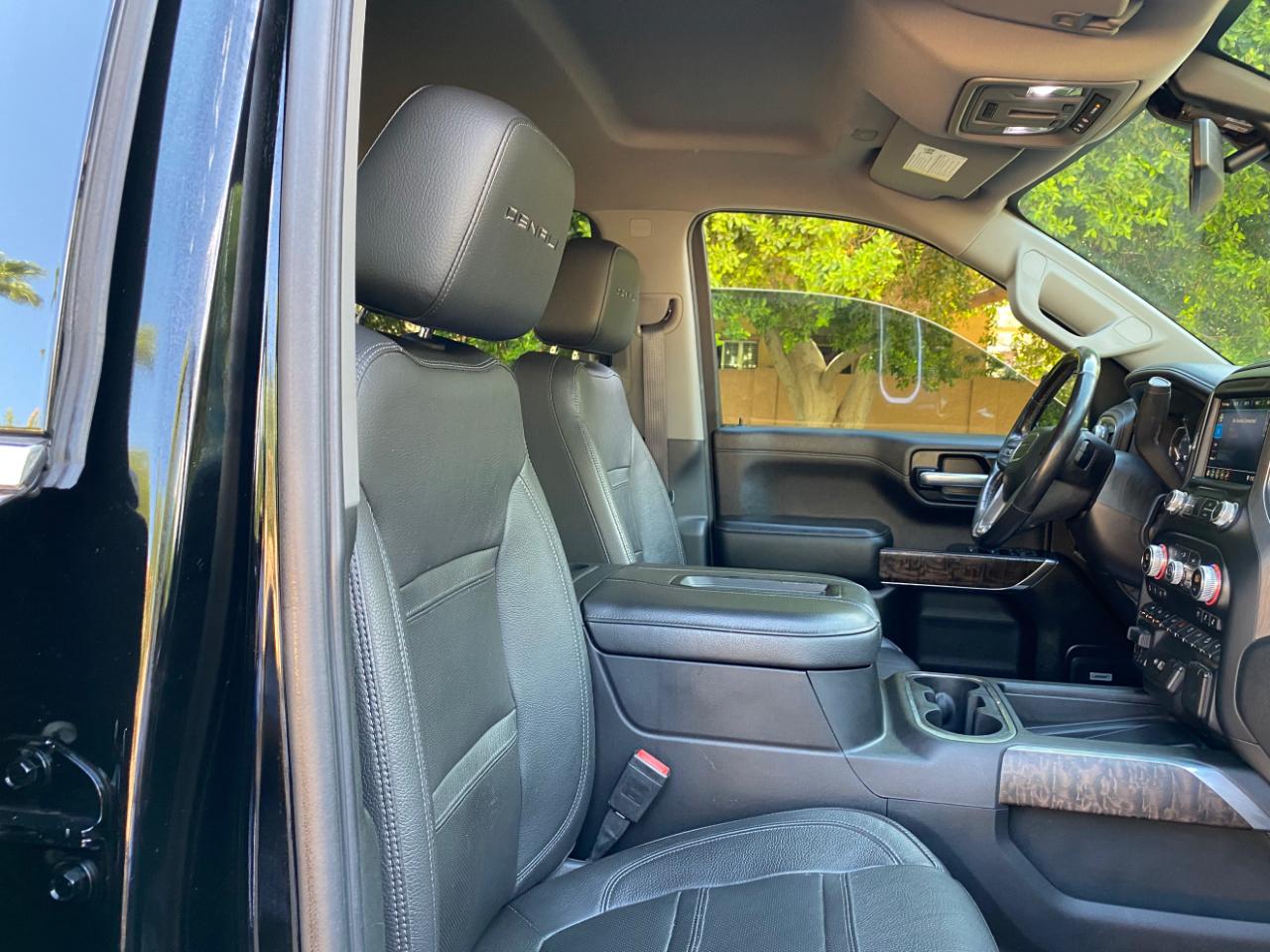 GMC Sierra 1500 4WD Crew Cab 147" Denali 2019