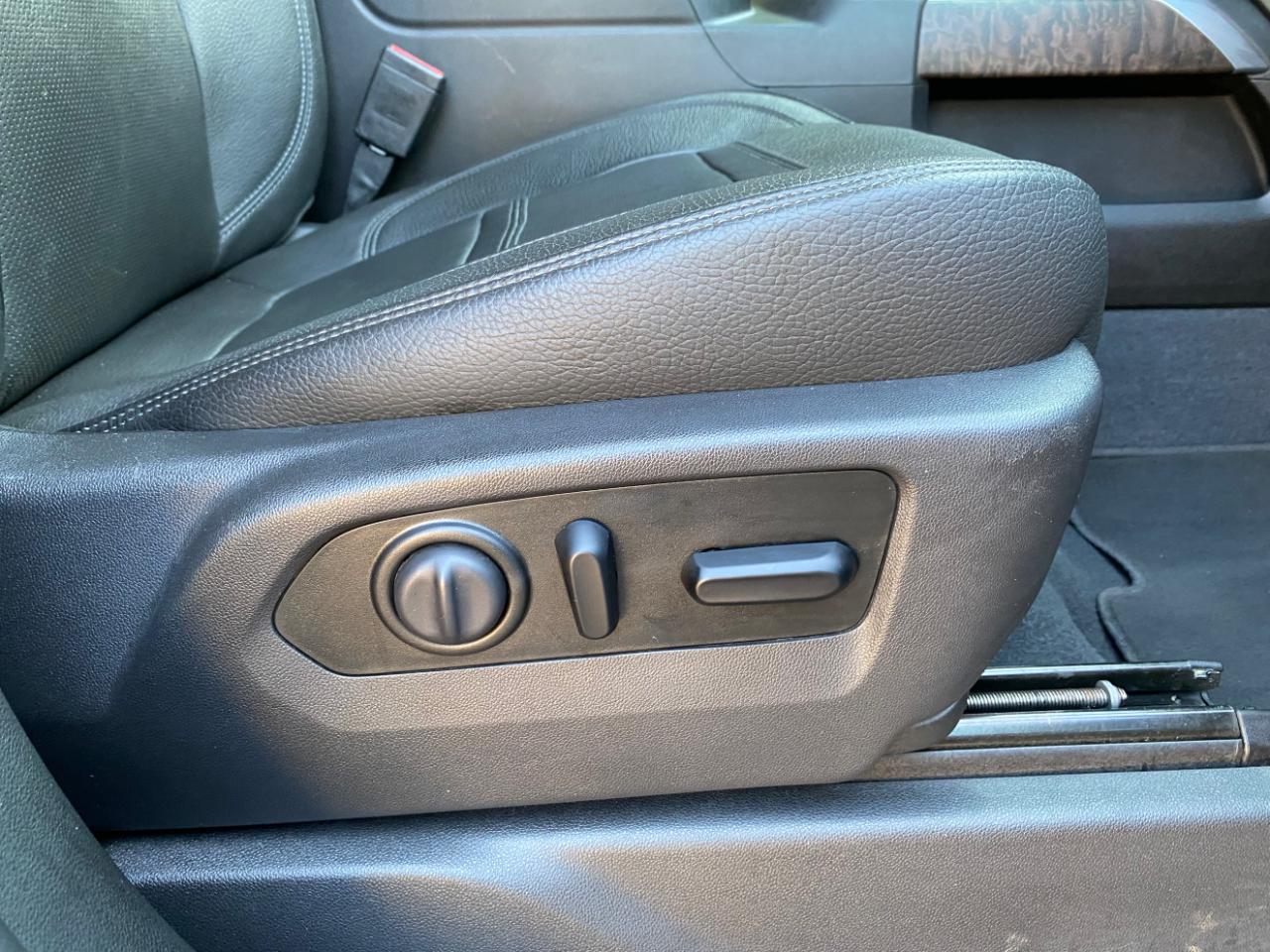 GMC Sierra 1500 4WD Crew Cab 147" Denali 2019
