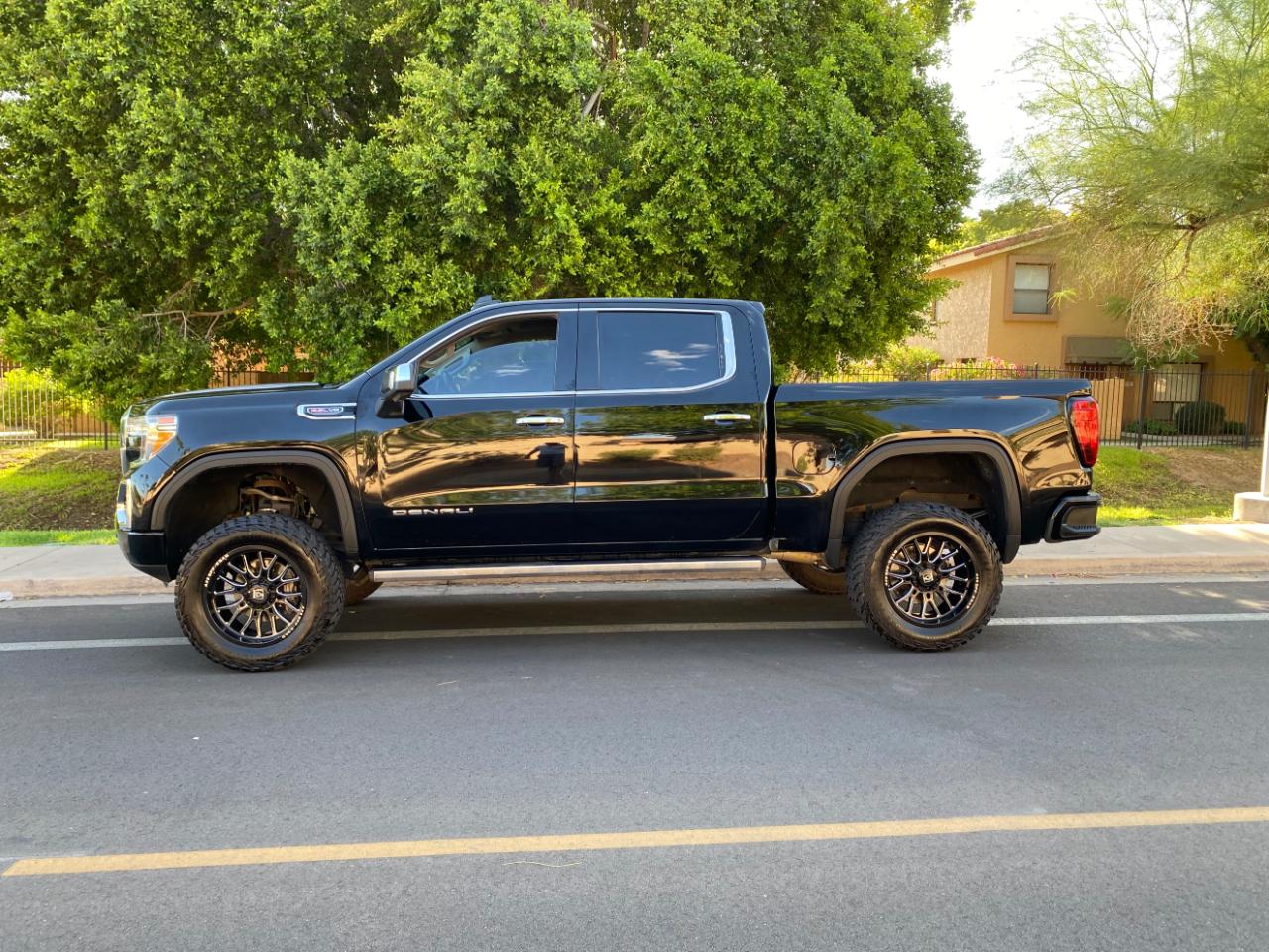 GMC Sierra 1500 4WD Crew Cab 147" Denali 2019