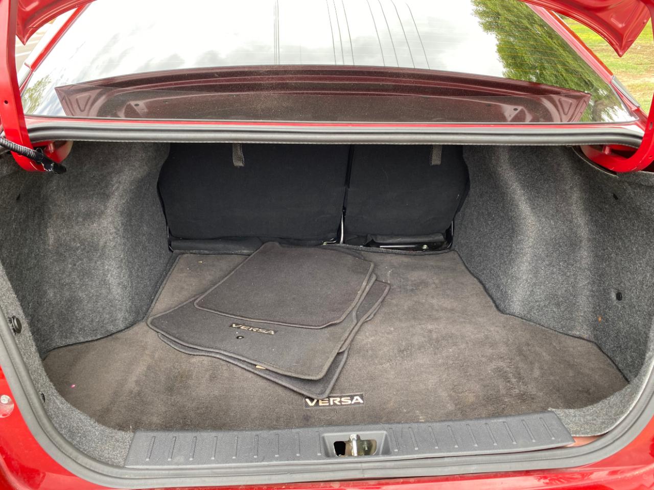 Nissan Versa SR CVT 2023