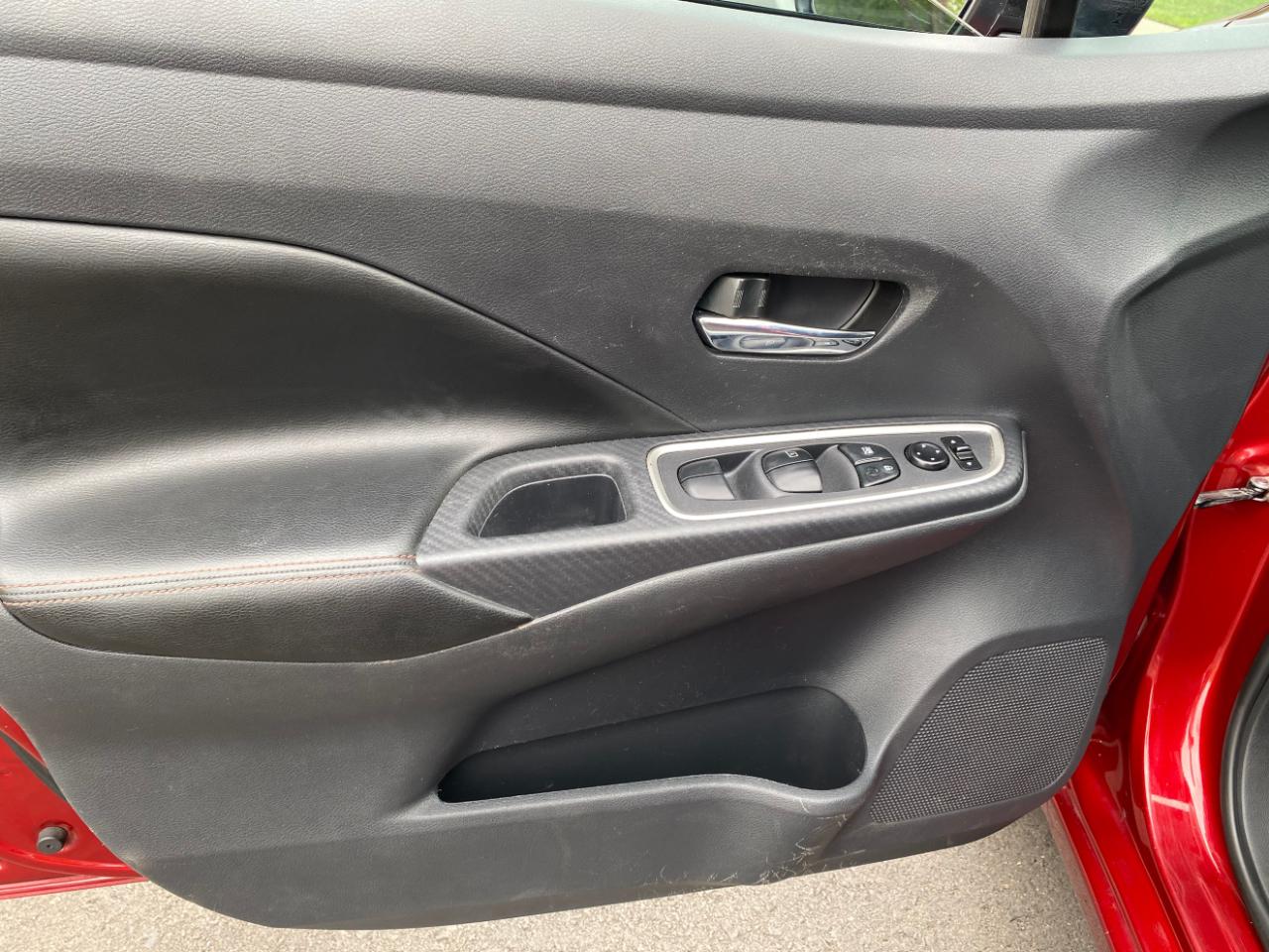 Nissan Versa SR CVT 2023