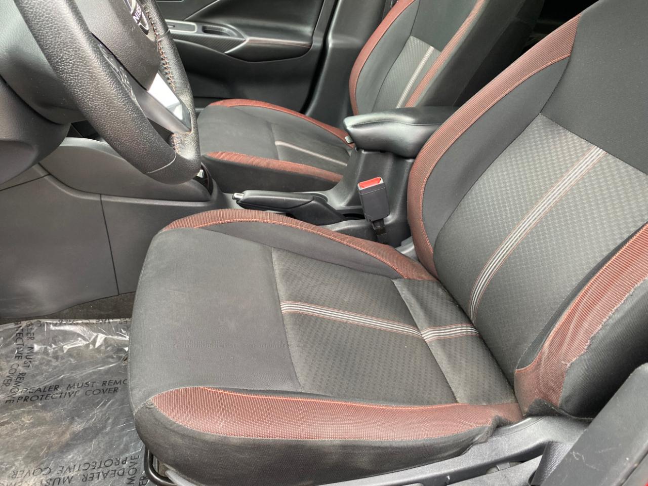 Nissan Versa SR CVT 2023