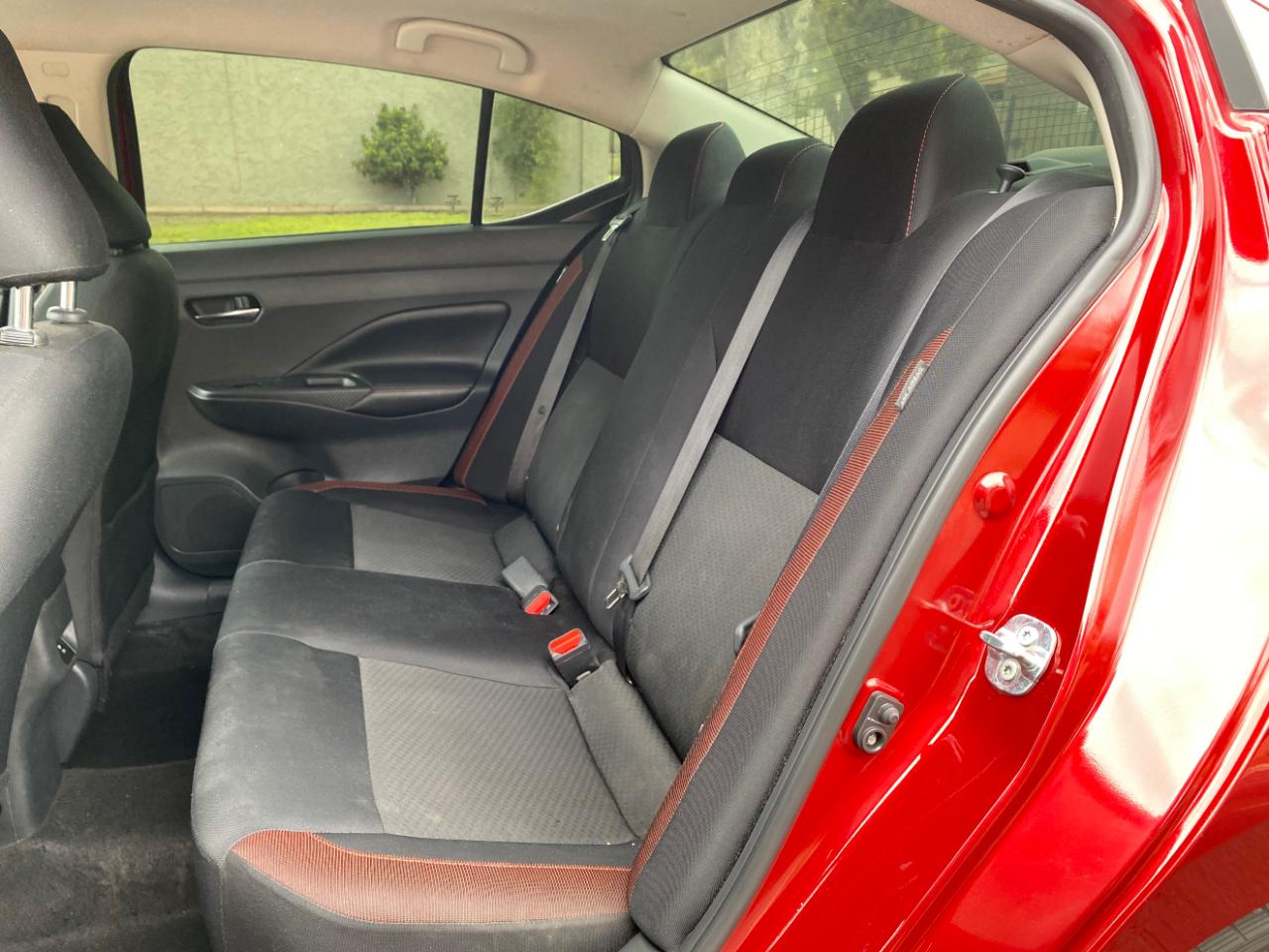 Nissan Versa SR CVT 2023