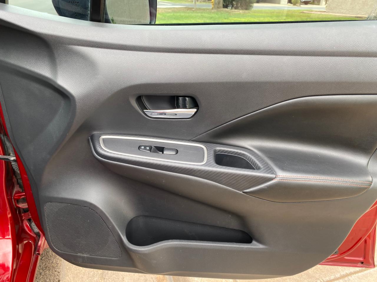 Nissan Versa SR CVT 2023