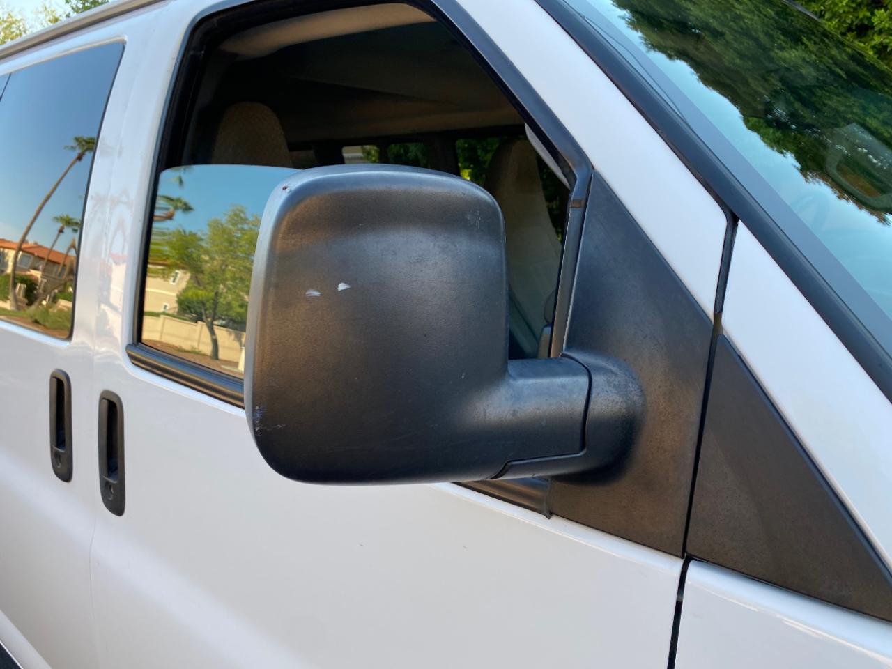 Chevrolet Express Passenger RWD 3500 155" LT 2019