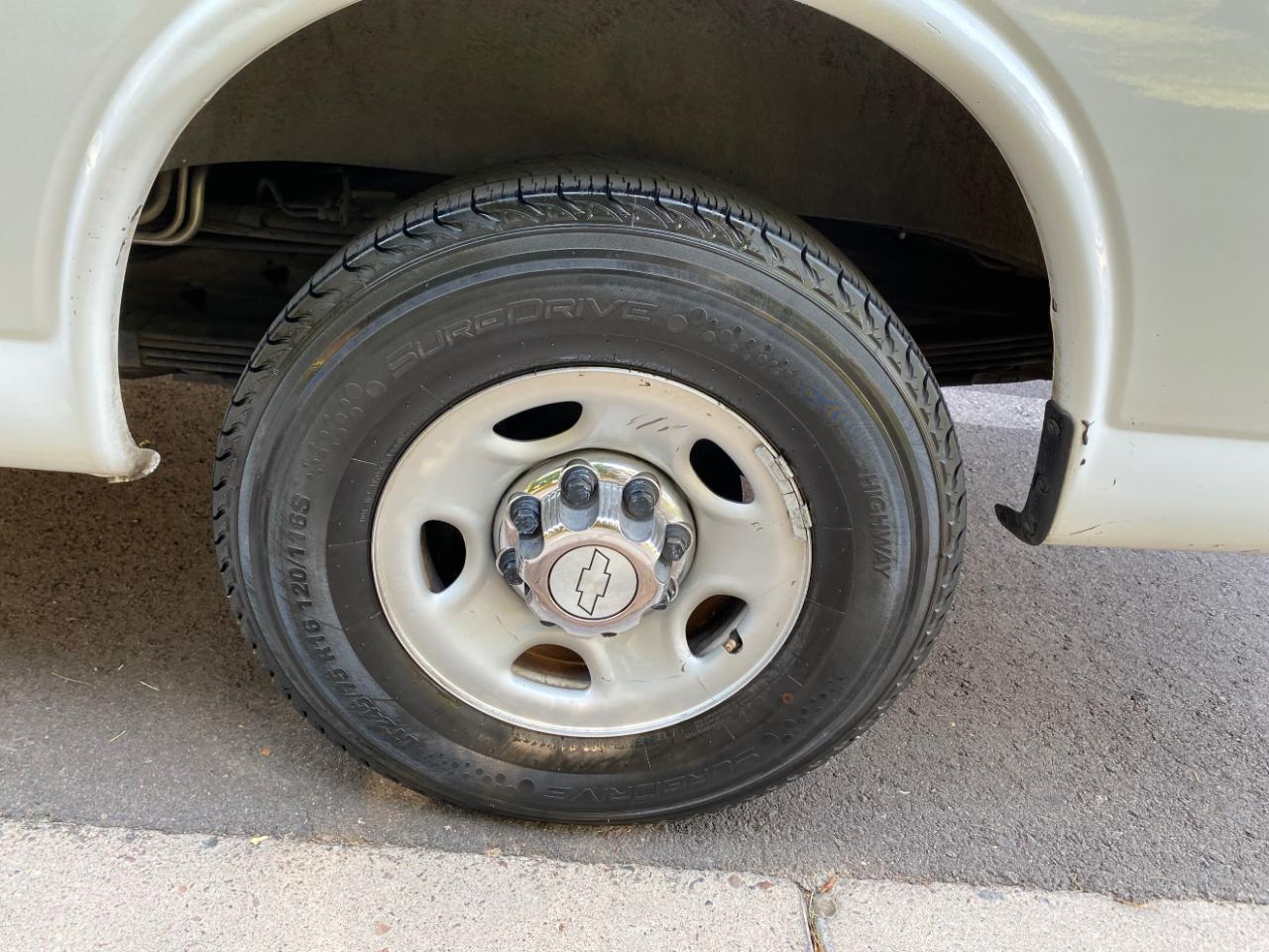 Chevrolet Express Passenger RWD 3500 155" LT 2019