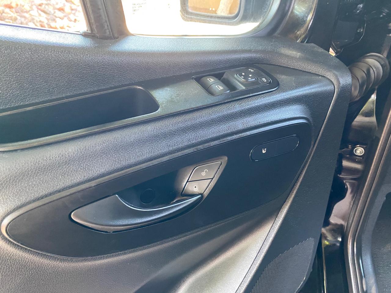 Mercedes-Benz Sprinter Passenger Van 2500 Standard Roof I4 Diesel 144" RWD 2025