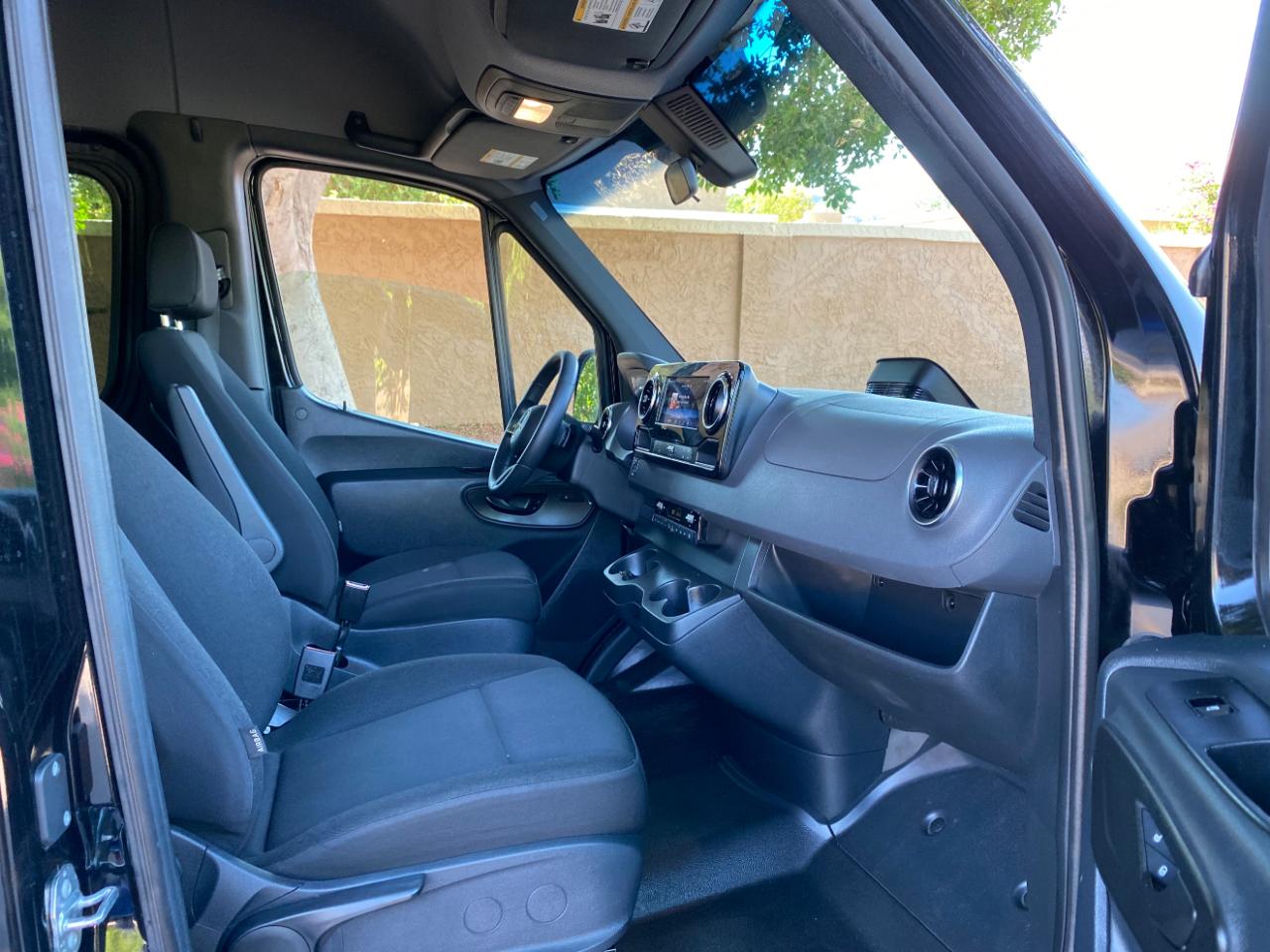 Mercedes-Benz Sprinter Passenger Van 2500 Standard Roof I4 Diesel 144" RWD 2025