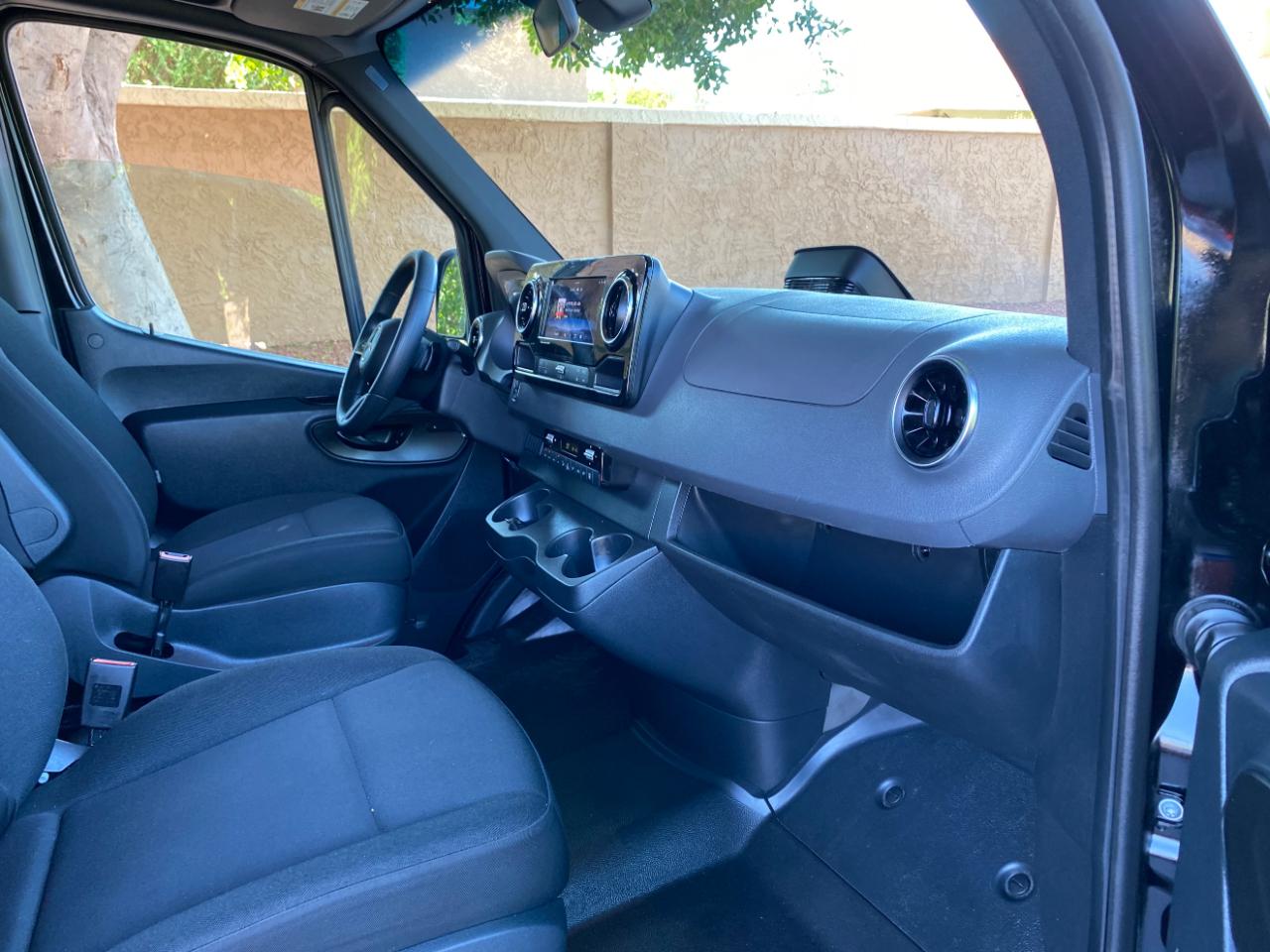 Mercedes-Benz Sprinter Passenger Van 2500 Standard Roof I4 Diesel 144" RWD 2025