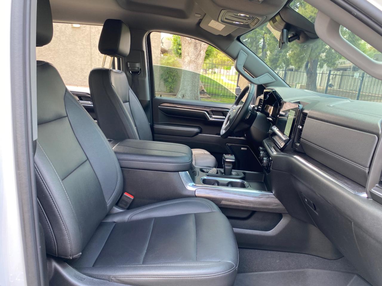 Chevrolet Silverado 1500 4WD Crew Cab 147" LTZ 2024