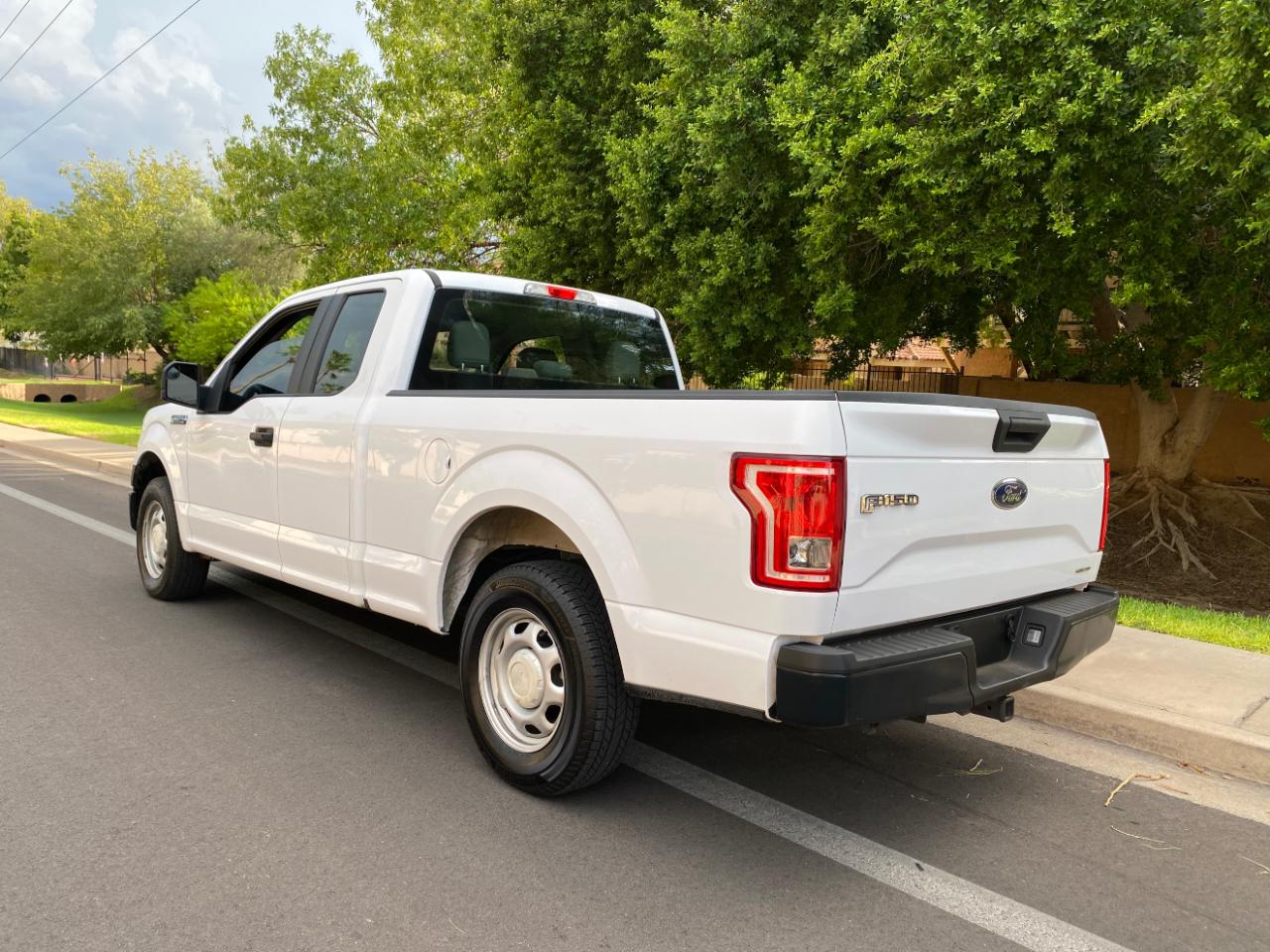 Ford F-150 2WD SuperCab 145" XL 2015