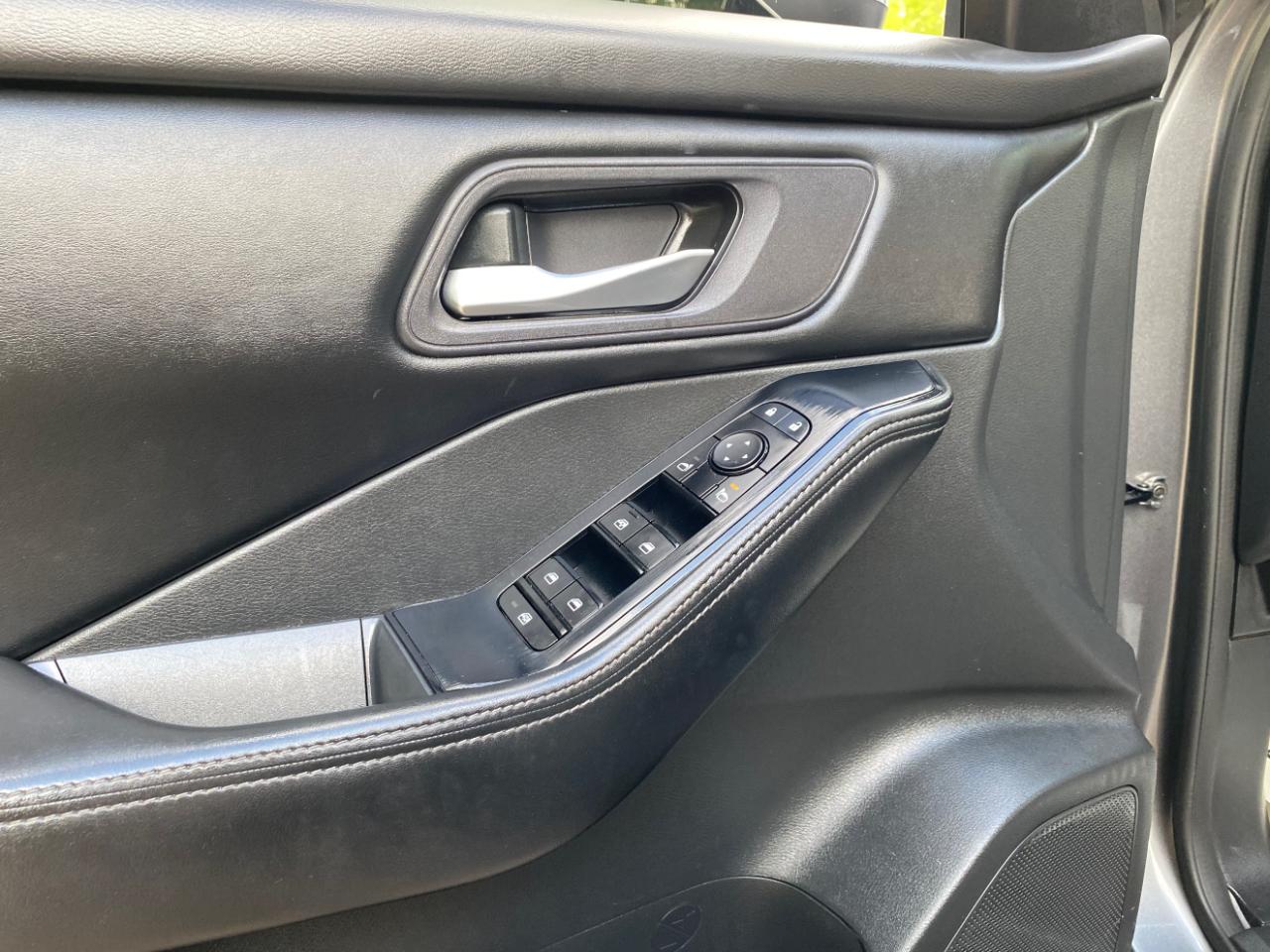 Nissan Rogue FWD SV 2024